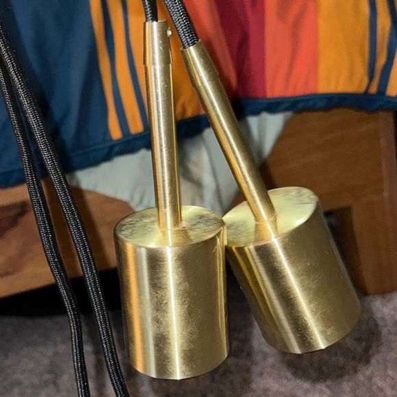 One Hanging light fixture - Picture 7 of 11